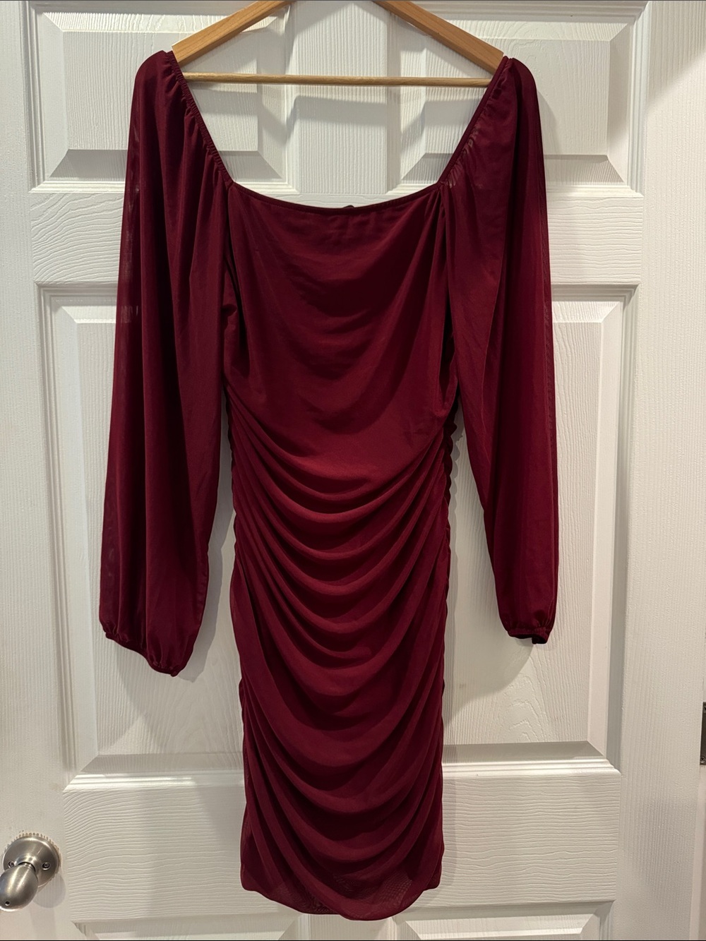 Women’s Burgundy Ruched Long-Sleeve Dress